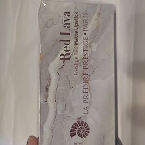 NWT Prestige  Matte Lipstick Color Prestige Red